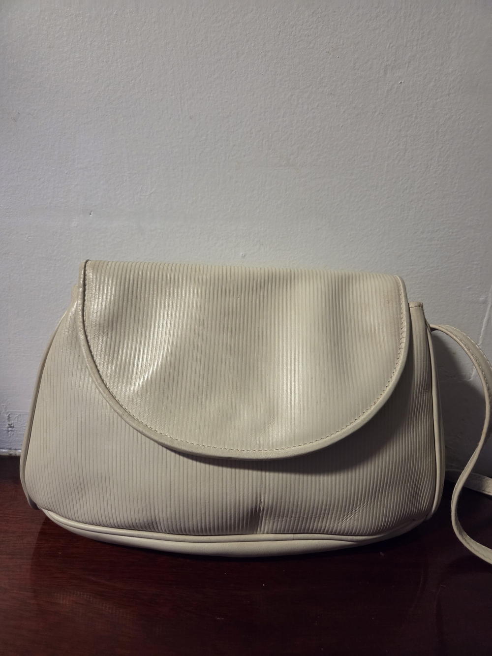 Vintage Italian Cream Ribbed Leather Shoulder Bag